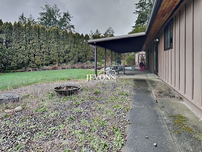 property at 9222 117th St SW