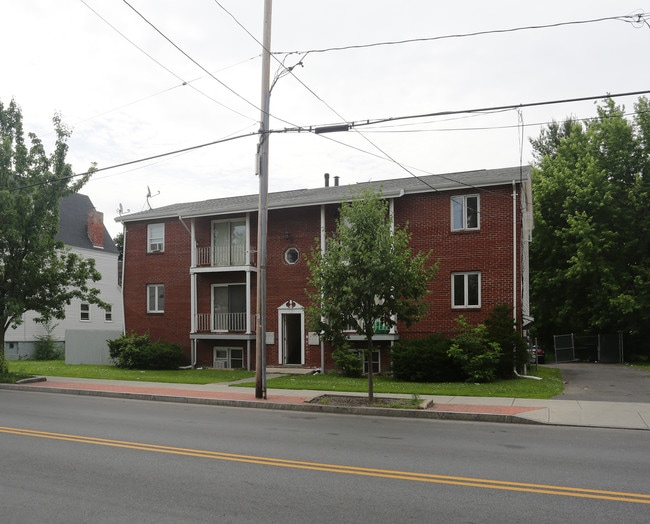 412 Delaware Ave in Albany, NY - Foto de edificio - Building Photo