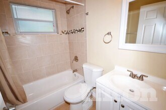 1707 W Hanlon St in Tampa, FL - Building Photo - Building Photo