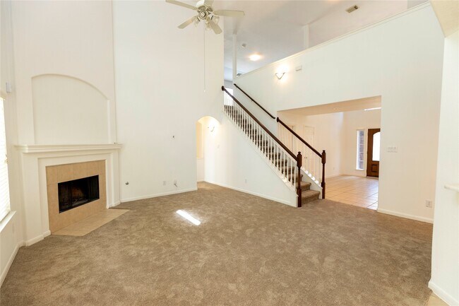 8218 Rushing Stream Ct in Tomball, TX - Building Photo - Building Photo