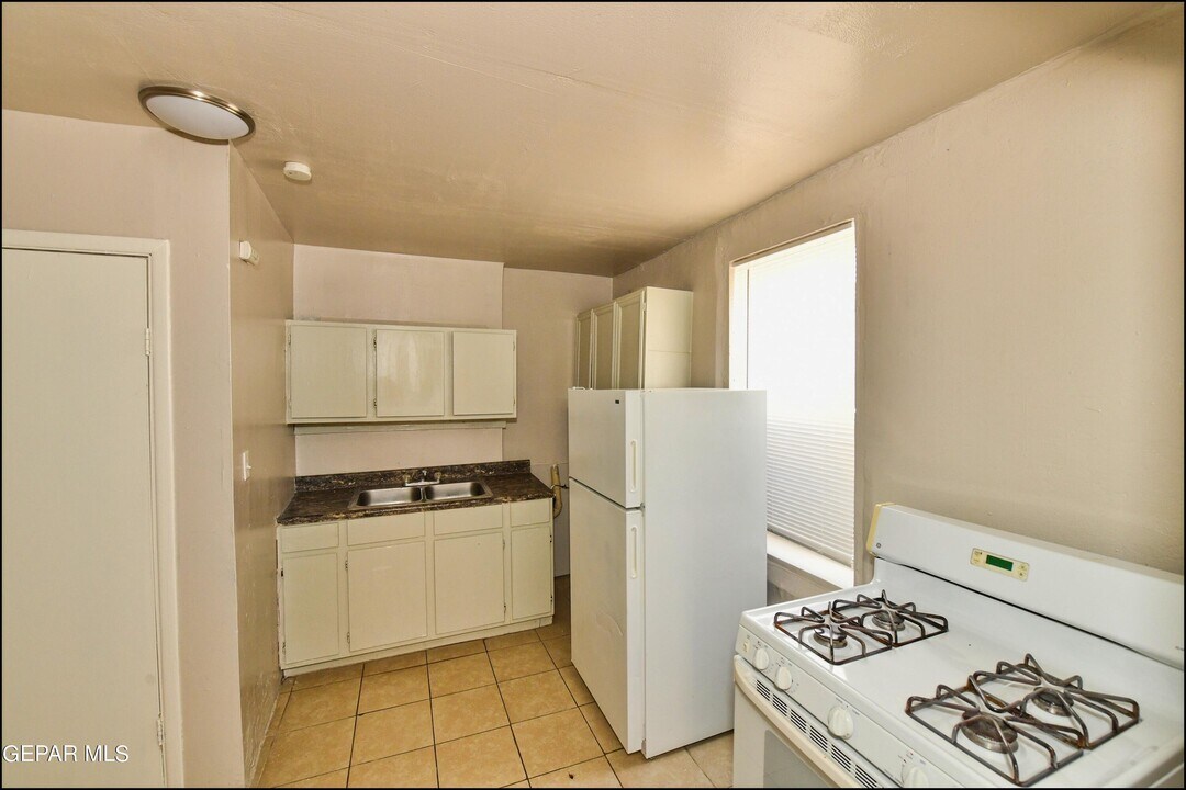 912 Park St in El Paso, TX - Building Photo