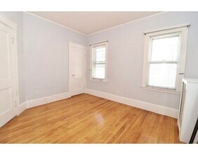 281 Alewife Brook Pkwy in Somerville, MA - Building Photo - Building Photo