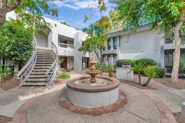 5223 N 24th St in Phoenix, AZ - Building Photo - Building Photo