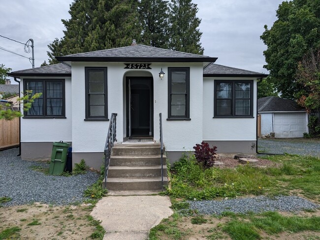 property at 45723 Lewis Ave