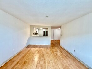 215 Winter St in Weymouth, MA - Building Photo - Building Photo