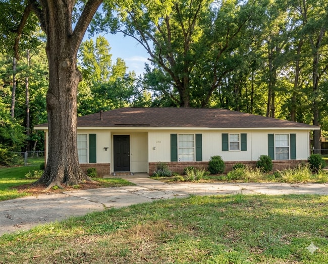 property at 3855 Woodley Rd