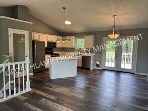 6235 Cascade Rd SE in Grand Rapids, MI - Building Photo - Building Photo