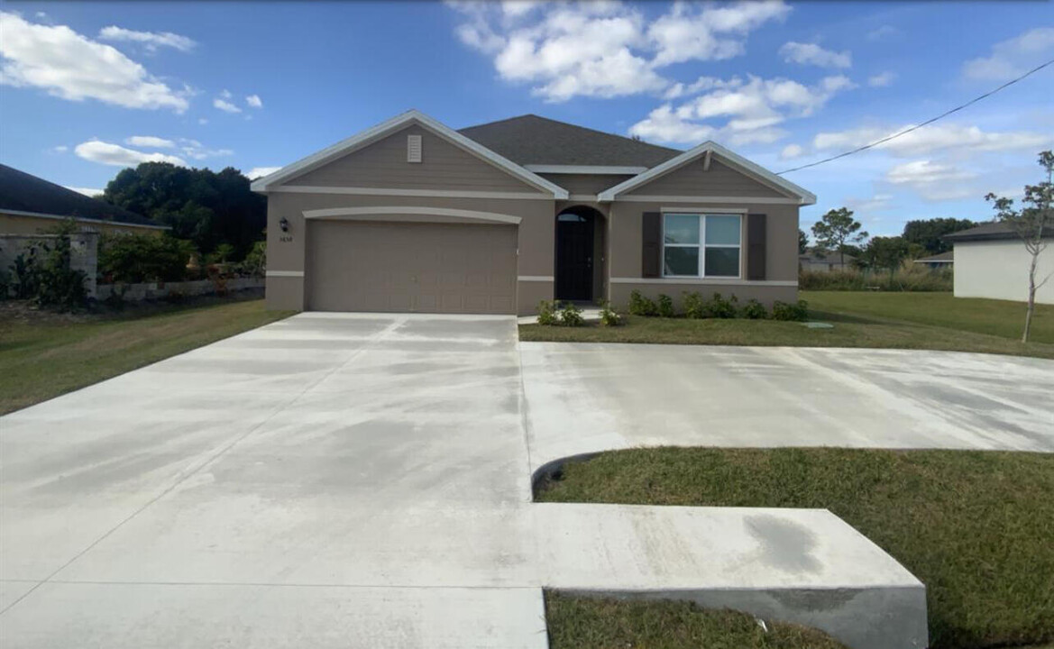 3658 SW Port St Lucie Blvd in Port St. Lucie, FL - Building Photo