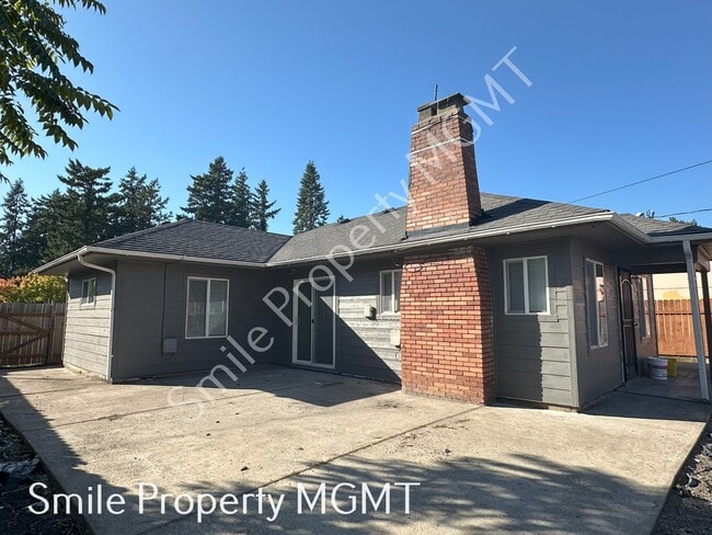 2835 SE 122nd Ave in Portland, OR - Building Photo - Building Photo