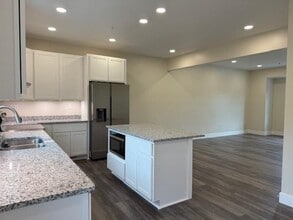 3273 Brodhead Rd in Aliquippa, PA - Building Photo - Building Photo