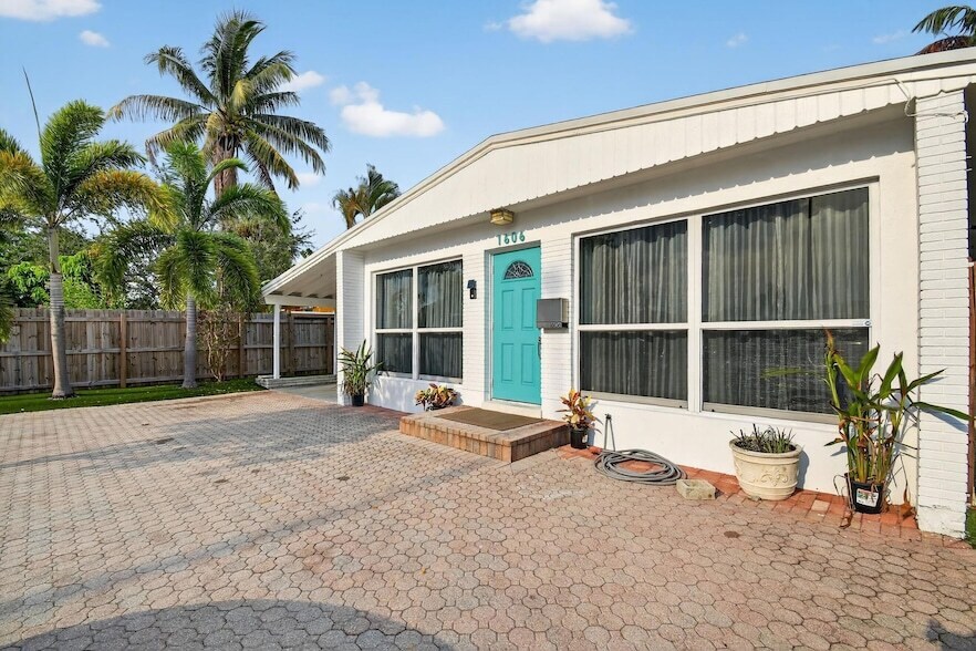 1606 NE 15th Ave in Fort Lauderdale, FL - Building Photo