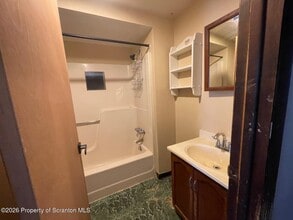 780 Hazle St in Ashley, PA - Building Photo - Building Photo