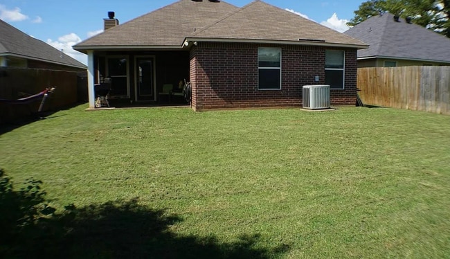 369 Gaston Ln in Bossier City, LA - Building Photo - Building Photo