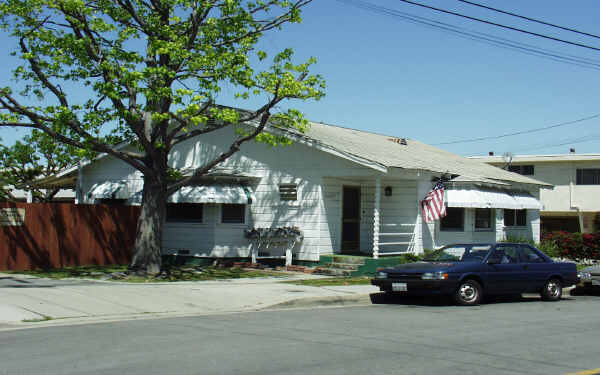 26029 Oak St in Lomita, CA - Building Photo