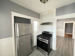 559 Silver St in Manchester, NH - Building Photo - Building Photo