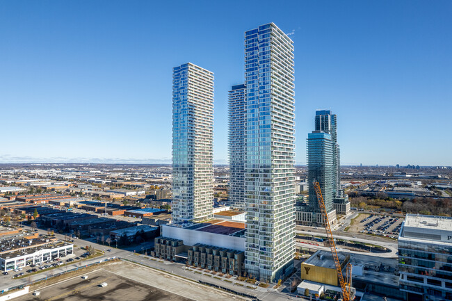 Transit City Condos in Vaughan, ON - Building Photo - Building Photo