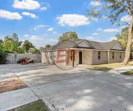 1109 N 11th St in Waco, TX - Building Photo - Building Photo