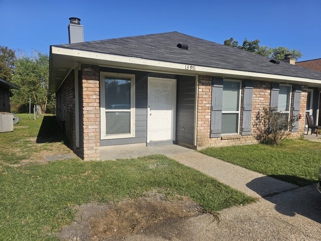 property at 13973 Azalea Park Ave