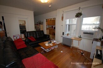 1163 Boylston St, Unit 10 in Boston, MA - Foto de edificio - Building Photo