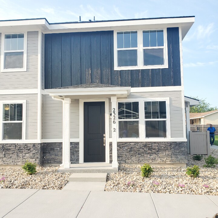 2326 Spice Loop in Nampa, ID - Building Photo