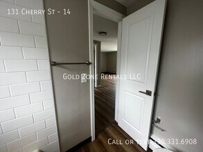 131 Cherry St in Kent, OH - Building Photo - Building Photo