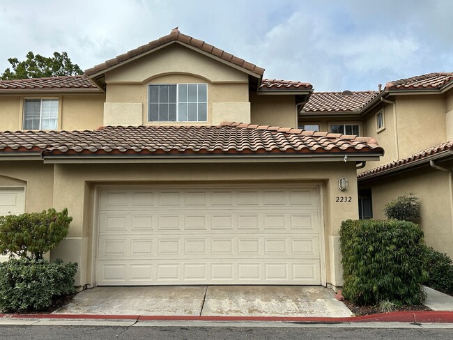 property at 2232 Lago Ventana