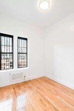 122 Norfolk St-Unit -26B in New York, NY - Building Photo - Building Photo
