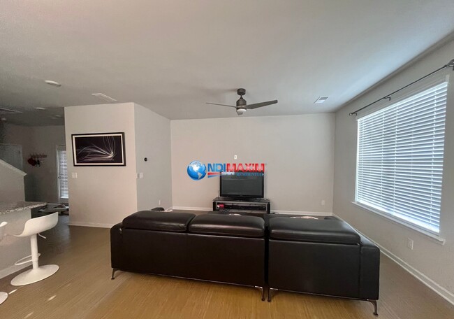 1220 Hawthorne Tr in East Point, GA - Building Photo - Building Photo