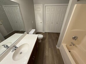1501 S Campbell Trail in Sioux Falls, SD - Foto de edificio - Building Photo