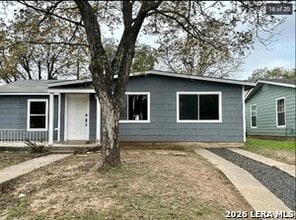 5411 Clark Ave in San Antonio, TX - Building Photo - Building Photo
