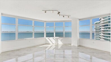 888 Blvd of the Arts in Sarasota, FL - Building Photo - Building Photo