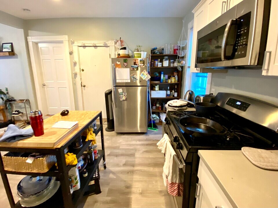 3 Oswald St, Unit 2T in Boston, MA - Building Photo