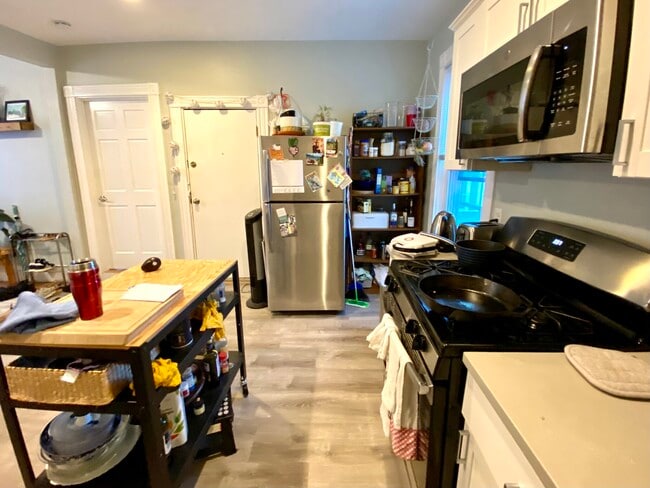 3 Oswald St, Unit 2T