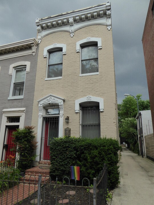 1603 5th St NW in Washington, DC - Building Photo