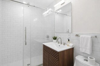 492 11th St, Unit 3B in Brooklyn, NY - Building Photo - Building Photo