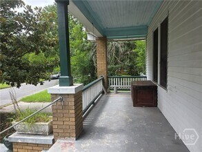 105 Forrest Ave in Savannah, GA - Building Photo - Building Photo