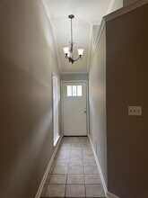 615 W Ashley Glen Cir in Memphis, TN - Building Photo - Building Photo