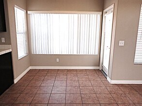 2810 Seasons Ave in Henderson, NV - Building Photo - Building Photo