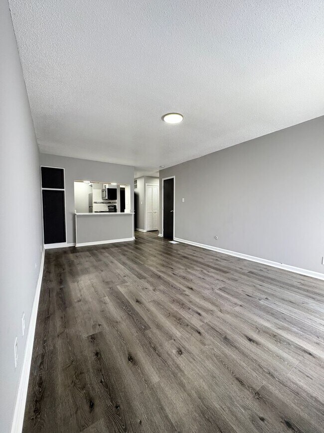 1240 W 73rd St in Indianapolis, IN - Building Photo - Building Photo