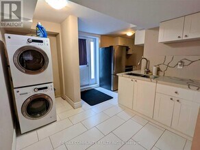 837 Glenrush St in Oshawa, ON - Building Photo - Building Photo