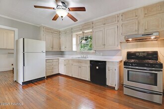 218 Bertrand St in Lafayette, LA - Building Photo - Building Photo