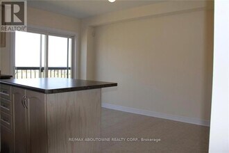 2178 Fiddlers Way in Oakville, ON - Building Photo - Building Photo