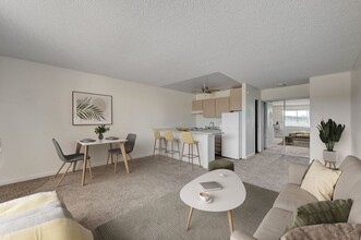 Liberty Apartments in Las Vegas, NV - Building Photo - Building Photo