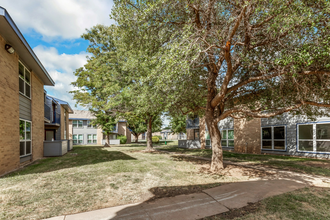 Crossings at Bell in Amarillo, TX - Building Photo - Building Photo