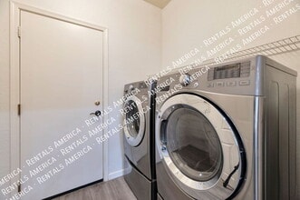 1809 E Patrick Ln in Phoenix, AZ - Building Photo - Building Photo