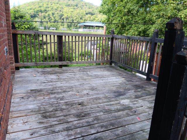 110 Mill St, Unit Apt a in Lock Haven, PA - Building Photo
