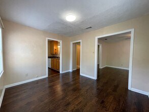 2504 Mission St in Fort Worth, TX - Building Photo - Building Photo
