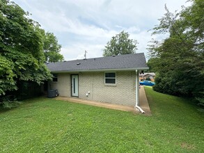 375 Monaco Dr in Nashville, TN - Building Photo - Building Photo