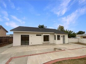 376 Win Ct in San Jacinto, CA - Building Photo