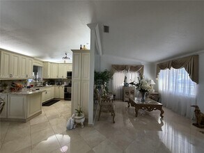 14831 SW 82nd St in Miami, FL - Building Photo - Building Photo